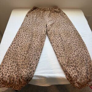 Victoria’s Secret PINK Leopard Print Jogger Sweatpants Fleece Lounge Pants XS